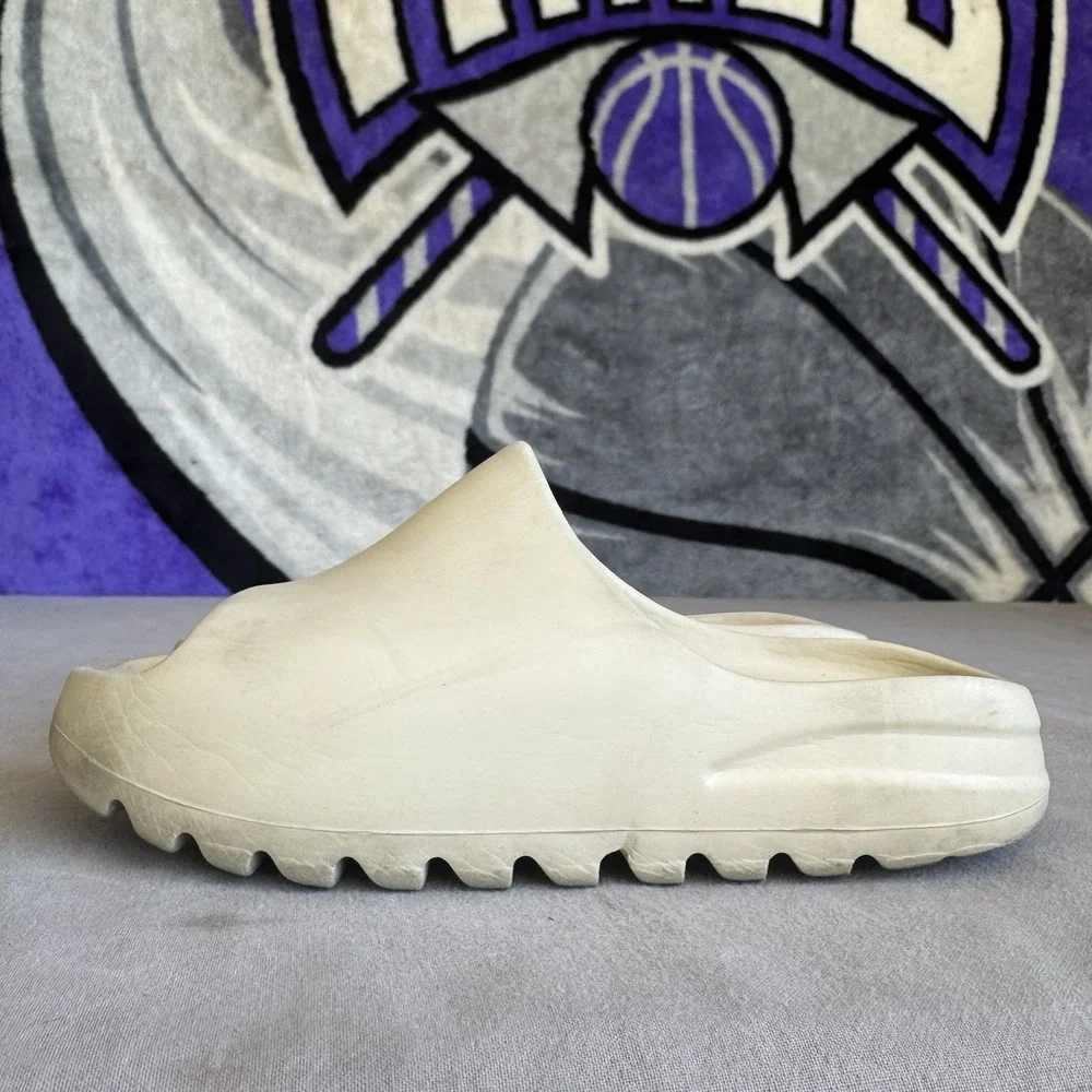 Size 3 - Adidas Yeezy Slide Bone